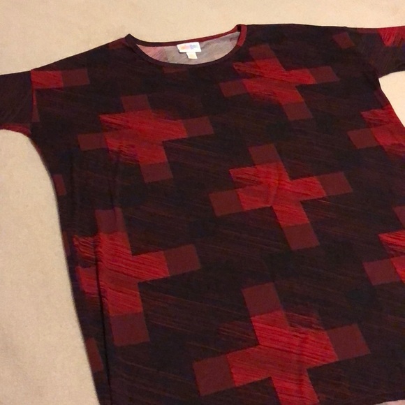 Lularoe Irma Oversized Tunic - Picture 1 of 6